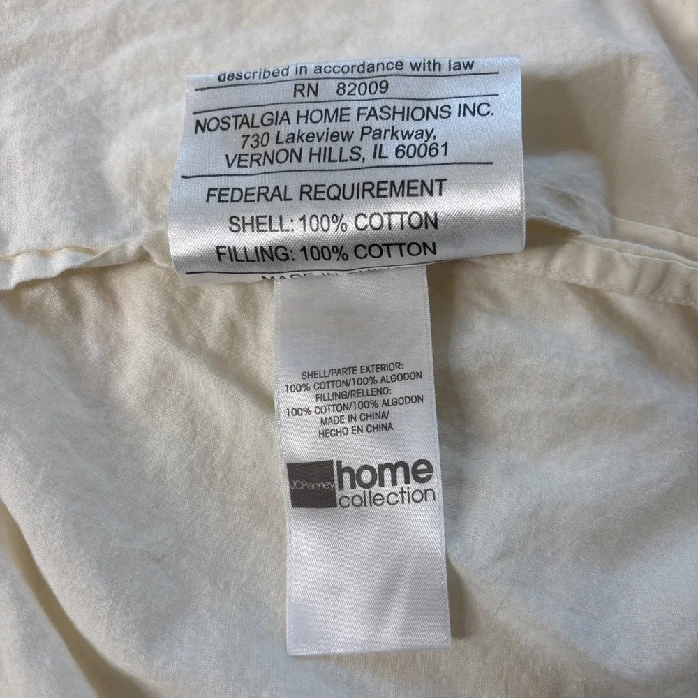 2 Vtg Shabby Chic Embroidered Pillow Sham Cream Quilted Floral Vine Cottagecore